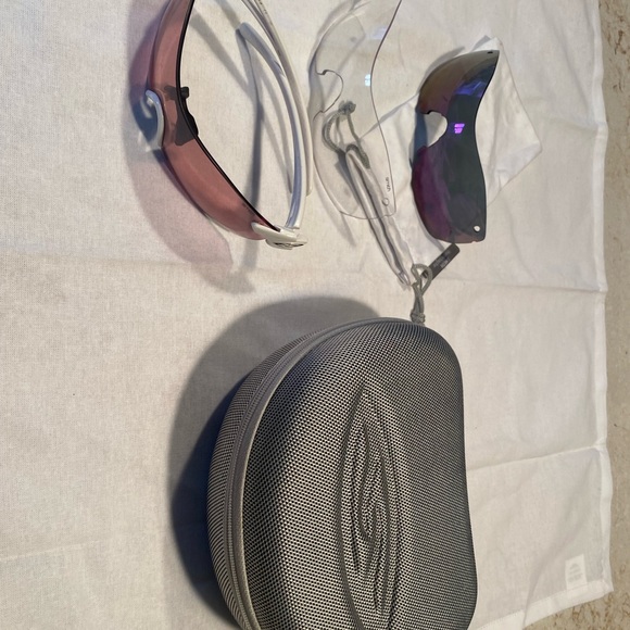 SMITH optic CYCLING and RUNNING sunglasses with 3 changeable lenses and case - Picture 3 of 8